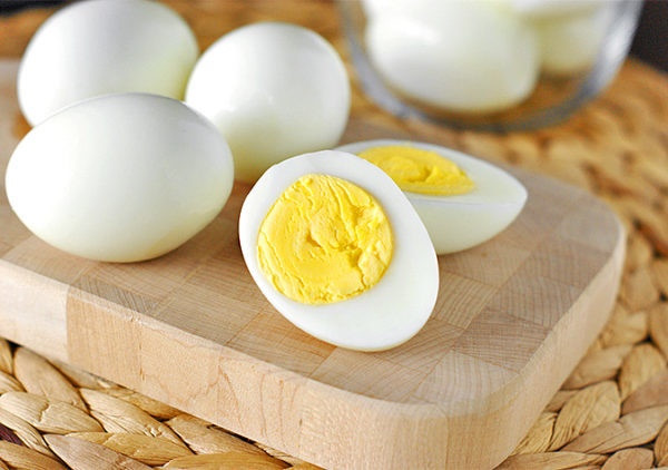 Nên bổ sung trứng vào thực đơn nếu muốn có khuôn mặt đầy đặn